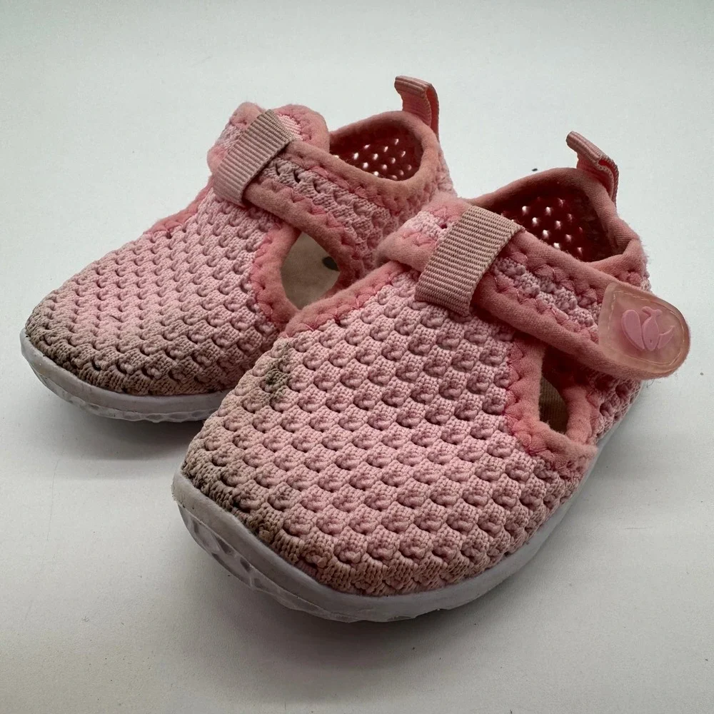 Pink Mesh Water Shoes Kids Lightweight Breathable Beach Pool Sneakers